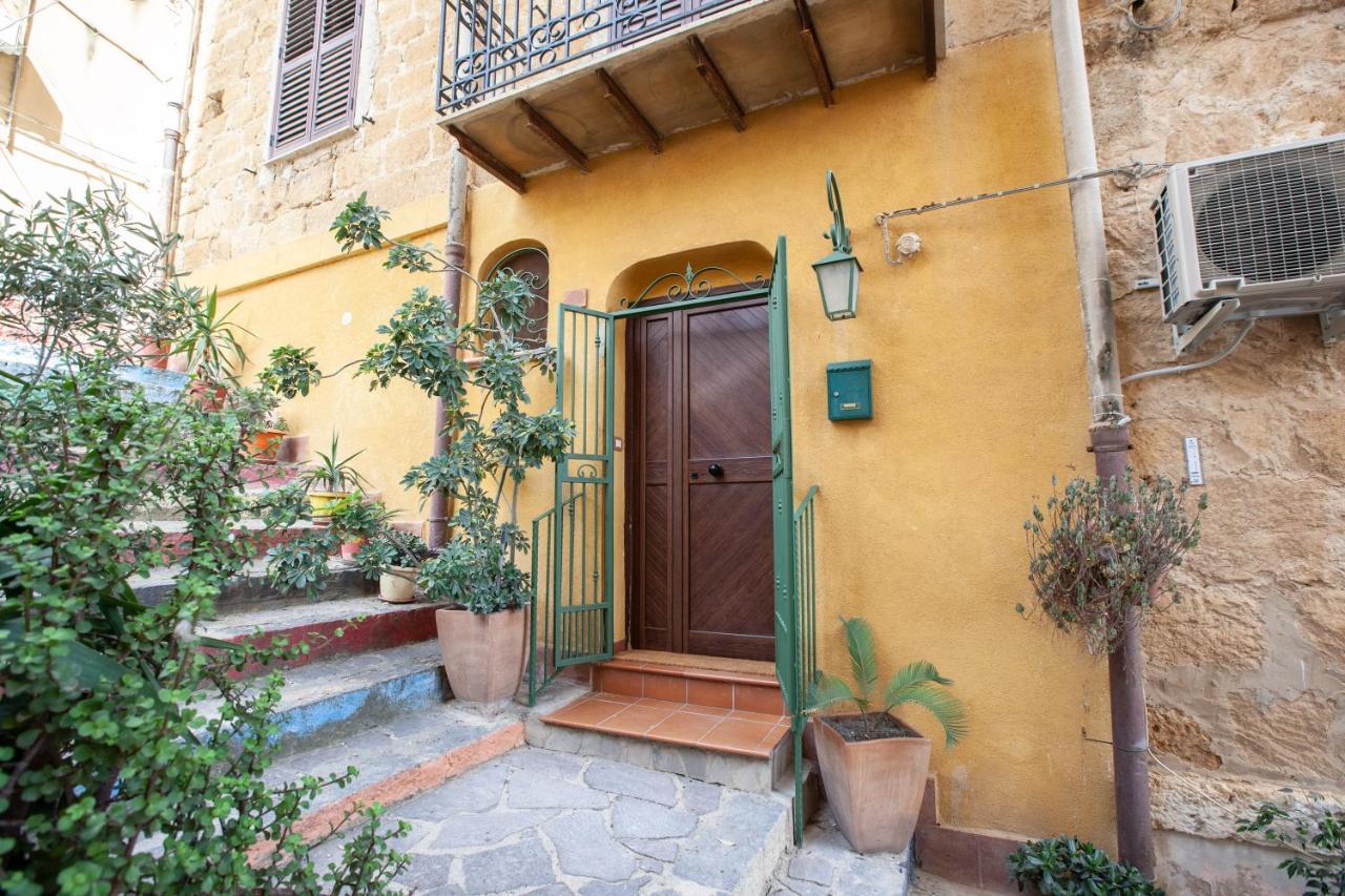 La Sedia Rossa Historical Centre Apartman Agrigento Kültér fotó