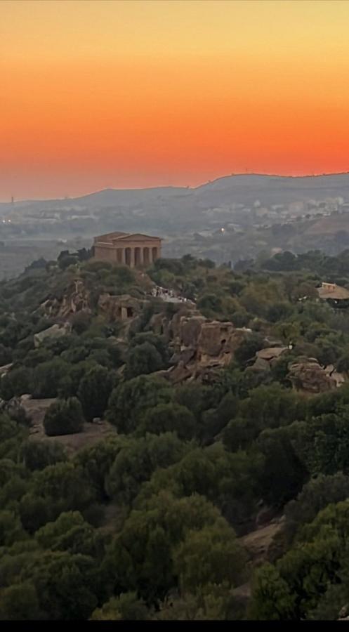 La Sedia Rossa Historical Centre Apartman Agrigento Kültér fotó